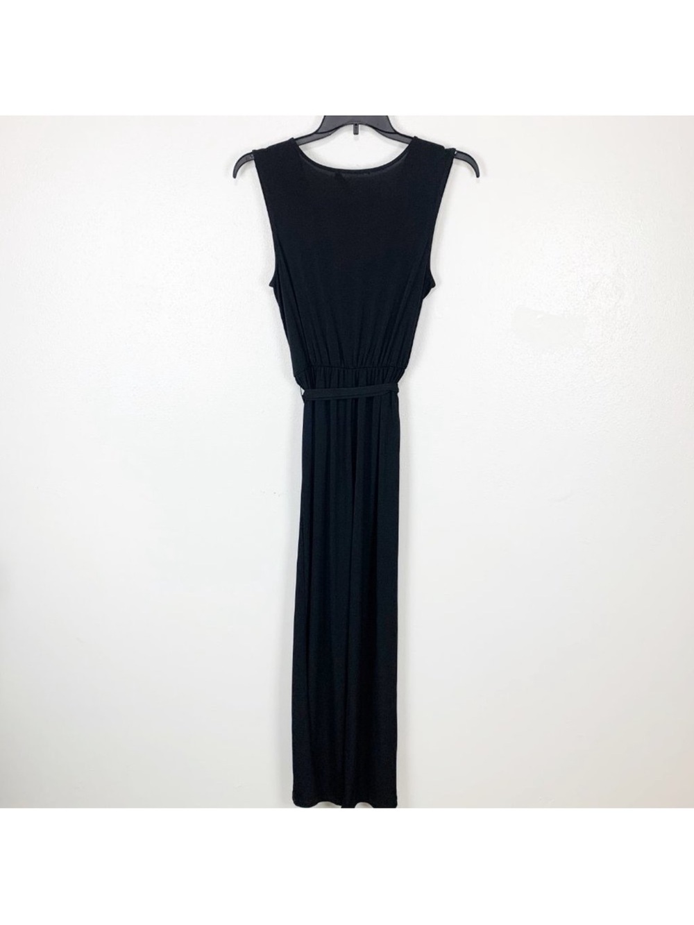The Vanity Room Black Sleeveless Jumpsuit with Cinched Waist Size Large. NWOT